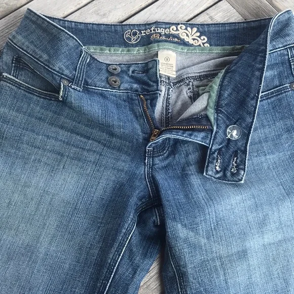 Refuge Premium Long Jean Shorts Size 9 - Picture 2 of 12